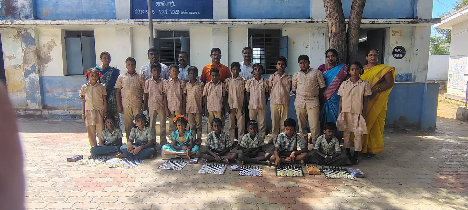 சேம்பார் நடுநிலைப் பள்ளியில் செஸ் போட்டி