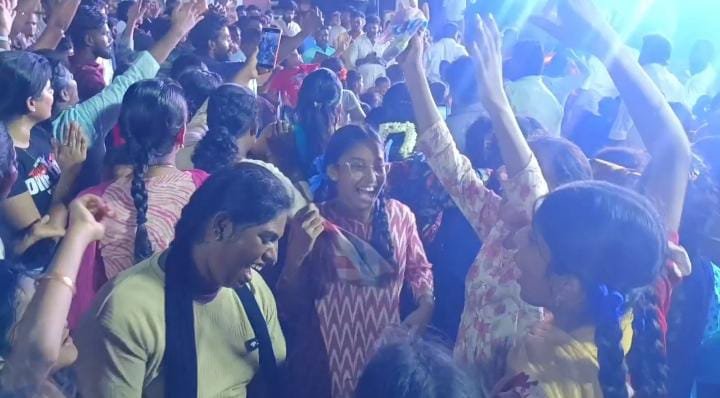 திருப்பத்தூரில் ஜனநாயகன் ரிலீஸ் கொண்டாட்டம்