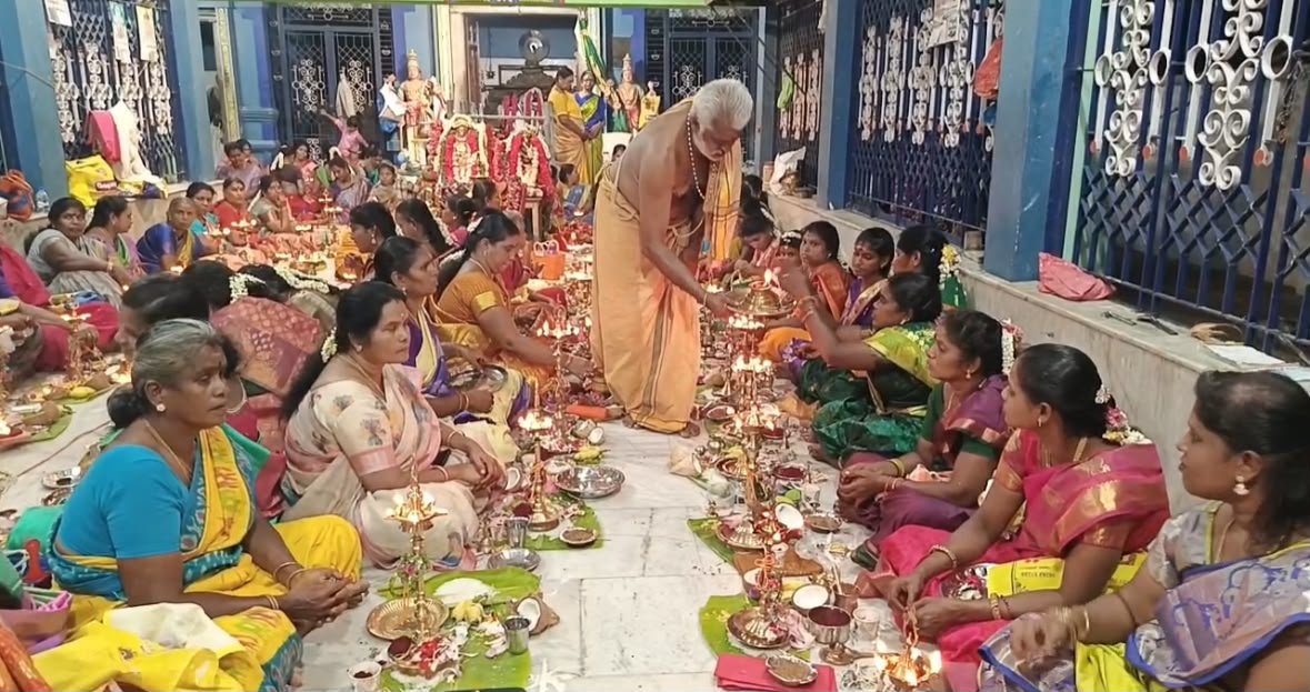 சிங்கம்புணரி ஸ்ரீராமர் ஆலயத்தில் 108 திருவிளக்கு பூஜை