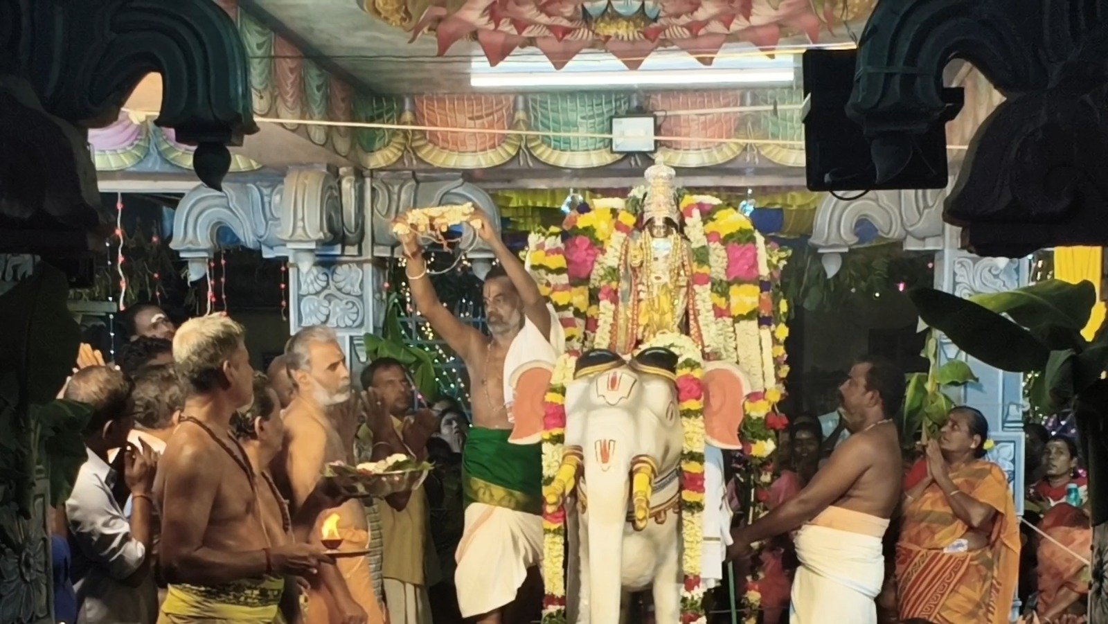 மதுரை வீர அழகர் கோயில் ஆடி பிரம்மோற்சவ விழாவில் திருக்கல்யாண வைபவம்