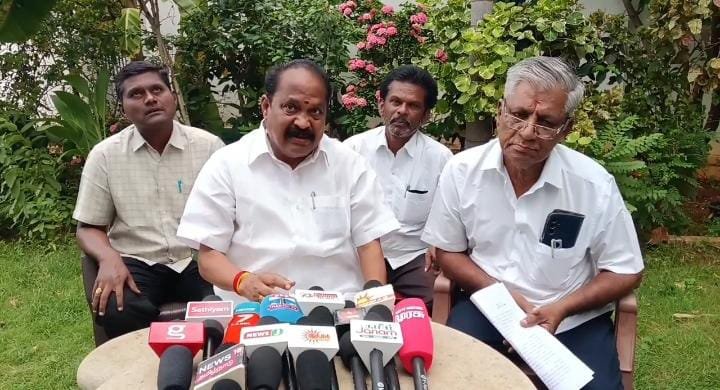 தவெக எம்எல்ஏ-வுக்கு திமுக வழக்கறிஞர் அணி நோட்டீஸ்
