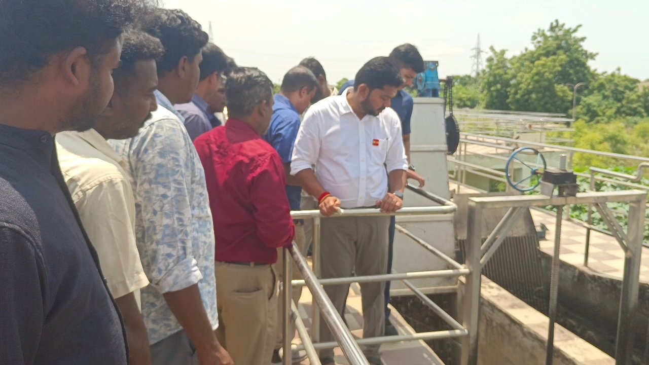காரைக்குடியில் பாதாள சாக்கடை பிரச்சனையை முடிவுக்கு கொண்டு வர உத்தரவிட்ட அமைச்சர் டாக்டர் டிகே பிரபு.