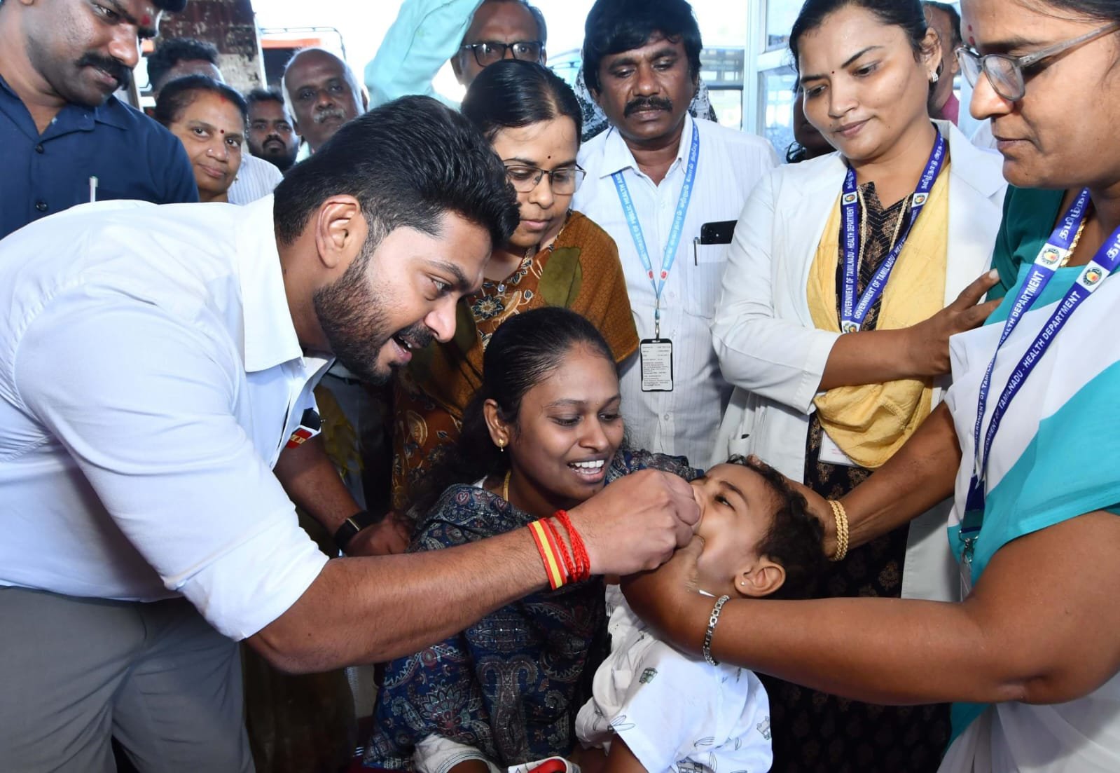 காரைக்குடியில் போலியோ சொட்டு  மருந்து முகாமை தொடங்கி வைத்த அமைச்சர் டி.கே. பிரபு