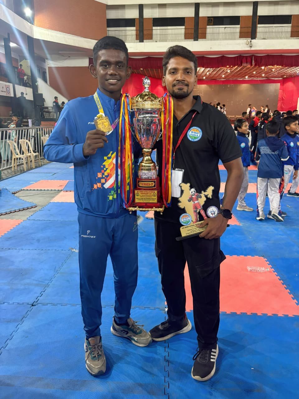 தேசிய அளவிலான கிக் பாக்ஸிங் போட்டியில் சிவகங்கை வீரர்கள் அசத்தல் 